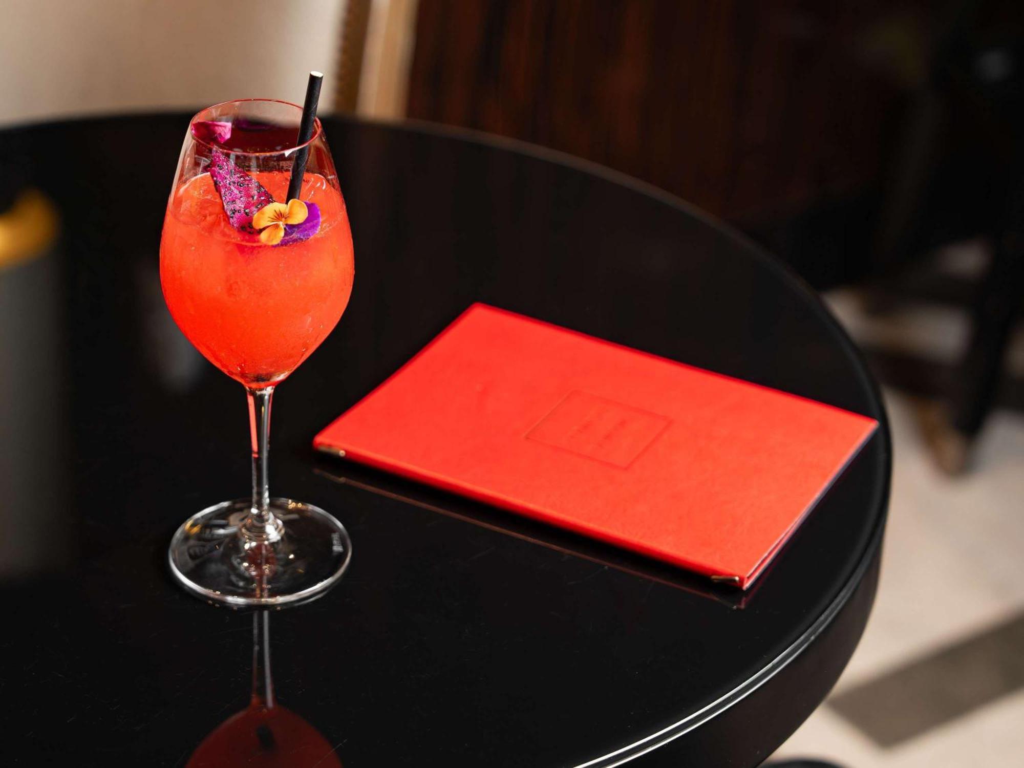 Sofitel Paris Le Faubourg Hotel Bagian luar foto